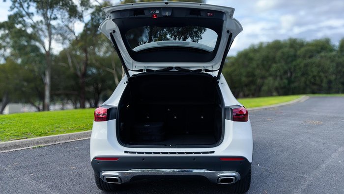 2025 Mercedes-Benz GLA-Class GLA250 e with EQ hybrid technology
