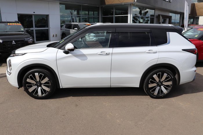 2025 Mitsubishi Outlander Exceed Tourer