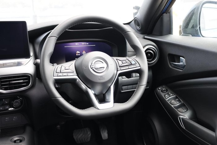 2025 Nissan JUKE ST-L F16 MY24 Black Onyx