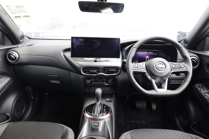 2025 Nissan JUKE ST-L F16 MY24 Black Onyx