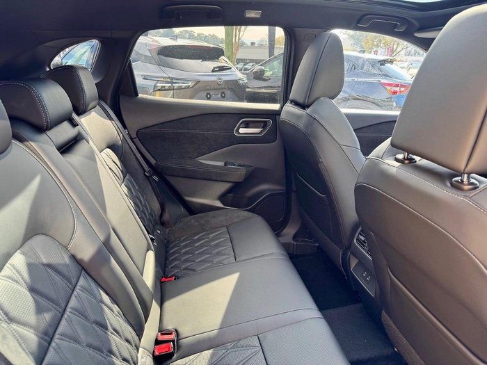 2025 Nissan QASHQAI Ti-L J12 MY25 Ceramic Grey with Onyx Black Roof