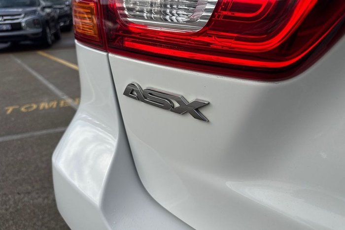 2019 Mitsubishi ASX ES