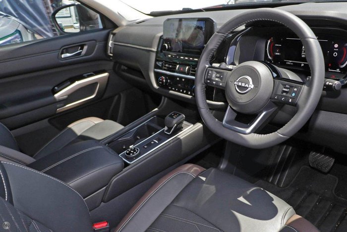 2024 Nissan Pathfinder Ti-L R53 MY24 4X4 On Demand Scarlet Ember/Super Black