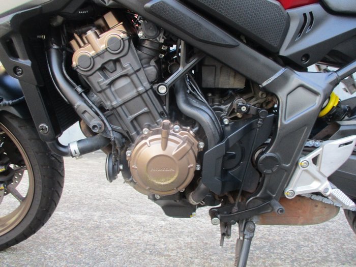 2019 Honda CB650R RED