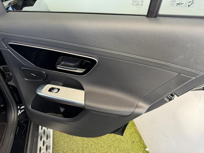 2023 Mercedes-Benz GLC-Class GLC300