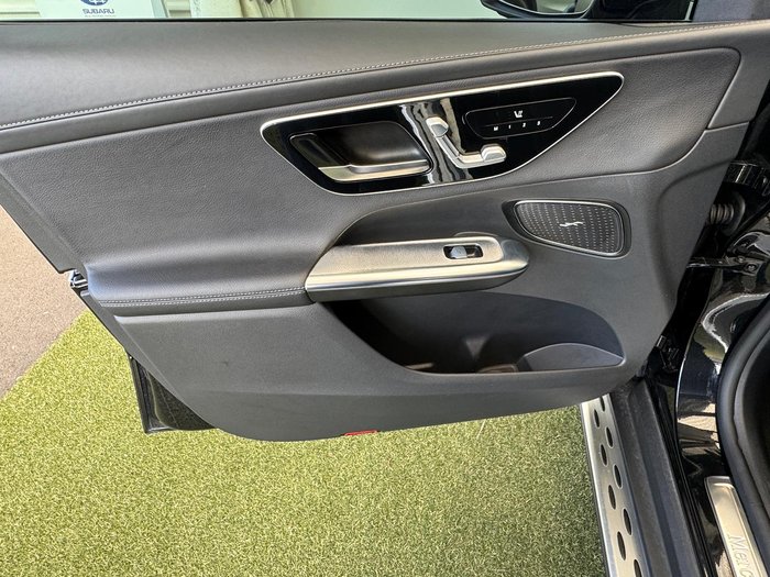 2023 Mercedes-Benz GLC-Class GLC300