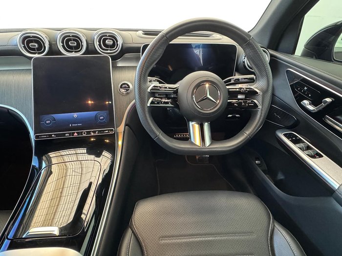 2023 Mercedes-Benz GLC-Class GLC300