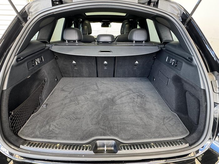 2023 Mercedes-Benz GLC-Class GLC300