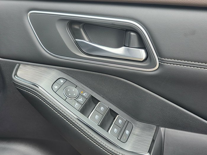2025 Nissan X-TRAIL Ti e-POWER