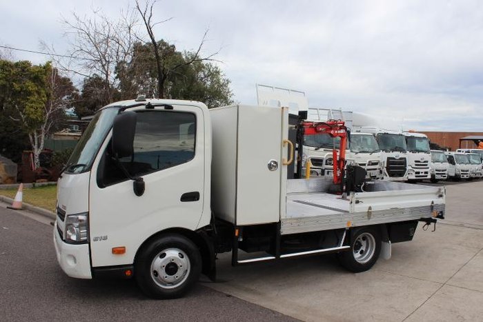 2018 Hino 300 616 WHITE