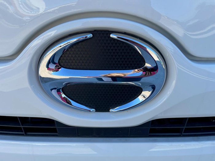 2025 Hino 300 Series 616 White