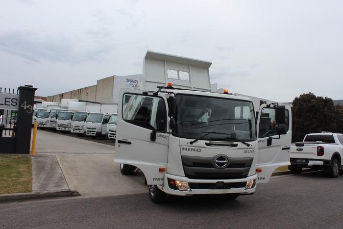 2019 Hino 500 Series FC1124 Tipper WHITE