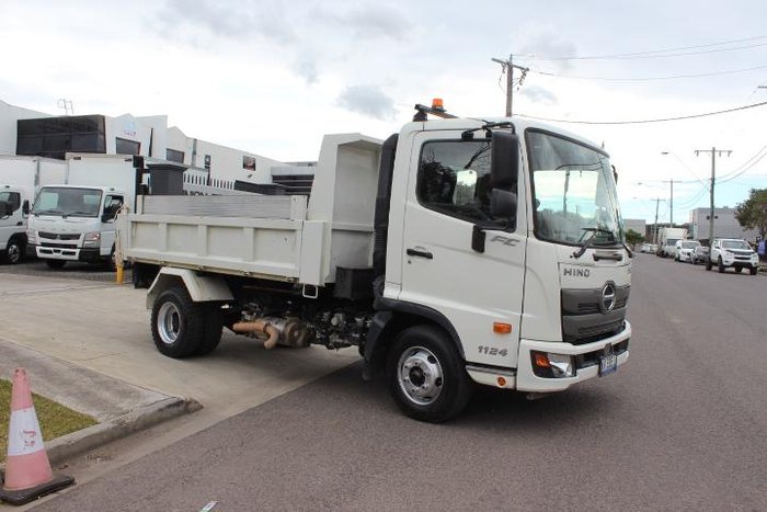 2019 Hino 500 Series FC1124 Tipper WHITE