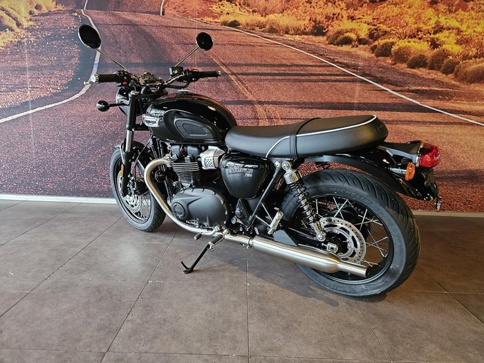 2025 Triumph Bonneville T100 (900cc) Bonneville Black