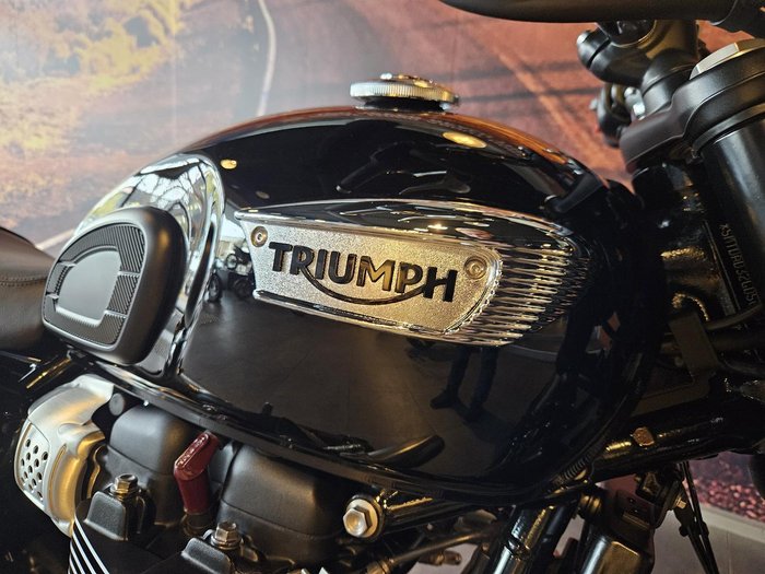 2025 Triumph Bonneville T100 (900cc) Bonneville Black