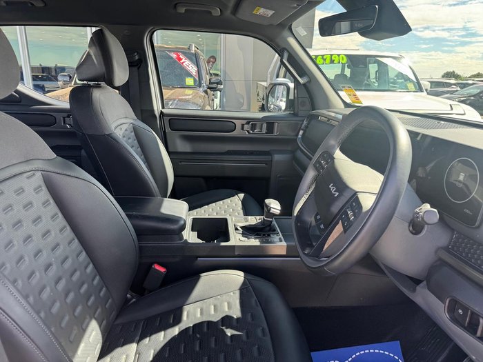 2025 Kia Tasman SX+