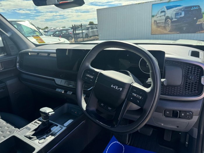 2025 Kia Tasman SX+