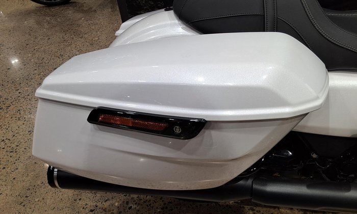 2025 Harley-Davidson Road Glide 117 (FLTRX) Touring White