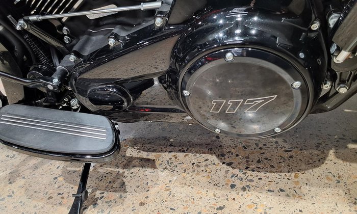 2025 Harley-Davidson Road Glide 117 (FLTRX) Touring White