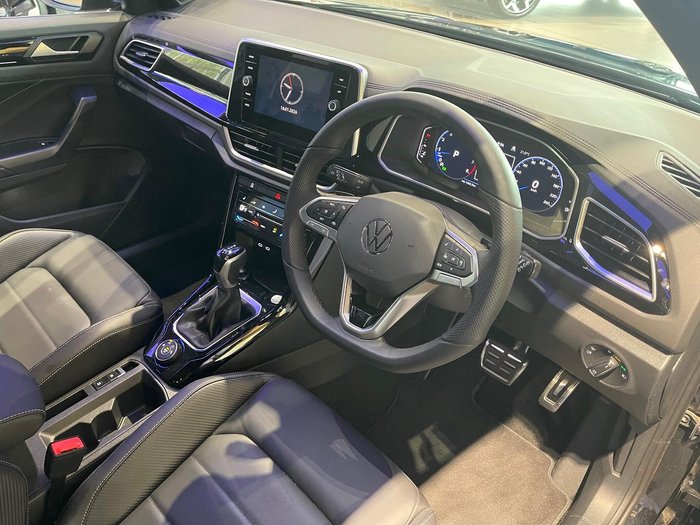 2025 Volkswagen T-Roc 140TSI R-Line