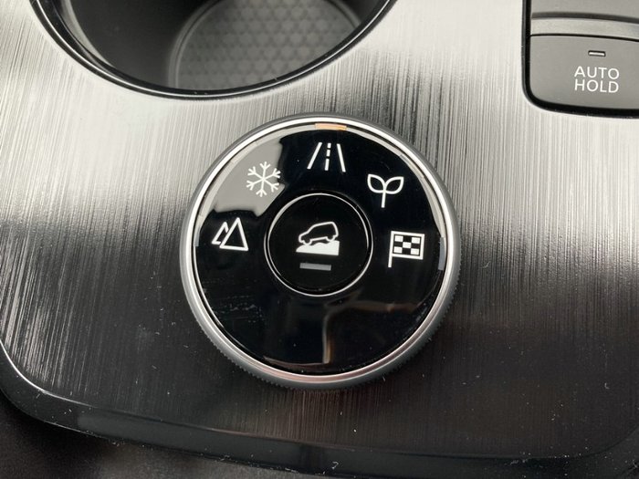 2025 Nissan X-TRAIL TI