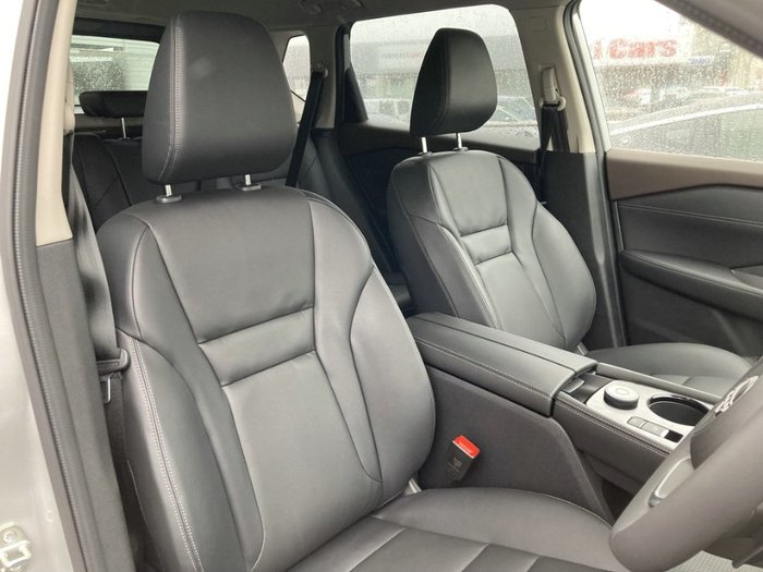 2025 Nissan X-TRAIL TI