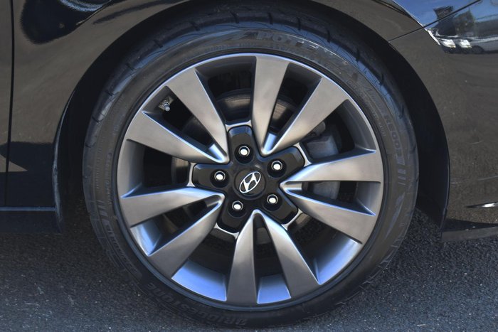 2017 Hyundai i30 SR PD MY18 Phantom Black