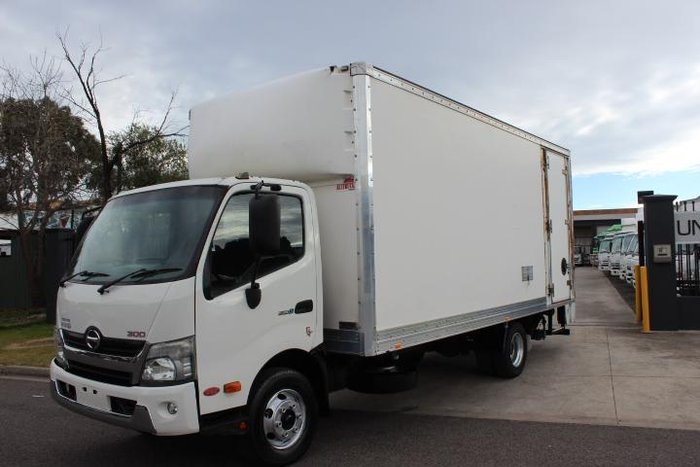 2016 Hino 921- 300 Series 921 AUTO LONG WHEEL BASE WHITE