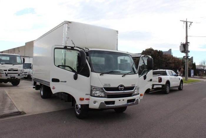 2016 Hino 921- 300 Series 921 AUTO LONG WHEEL BASE WHITE