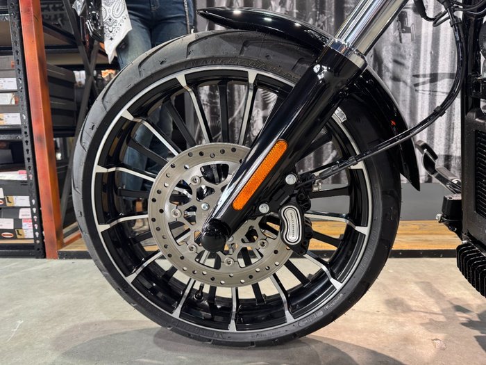 2025 Harley-davidson FXBR BREAKOUT (117) Vivid Black