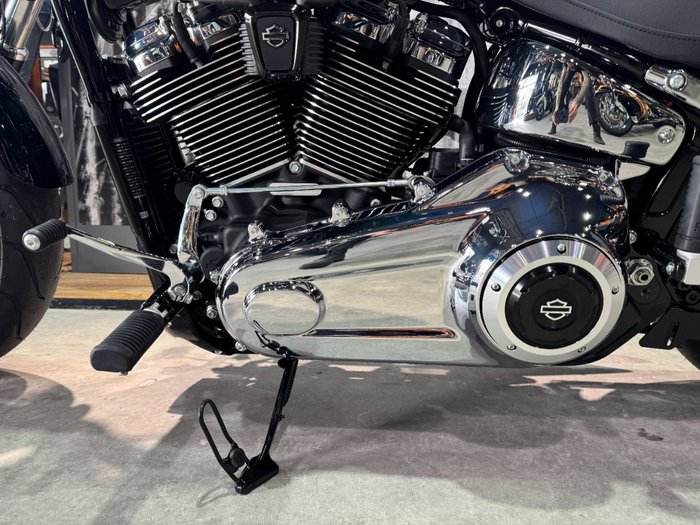 2025 Harley-davidson FXBR BREAKOUT (117) Vivid Black