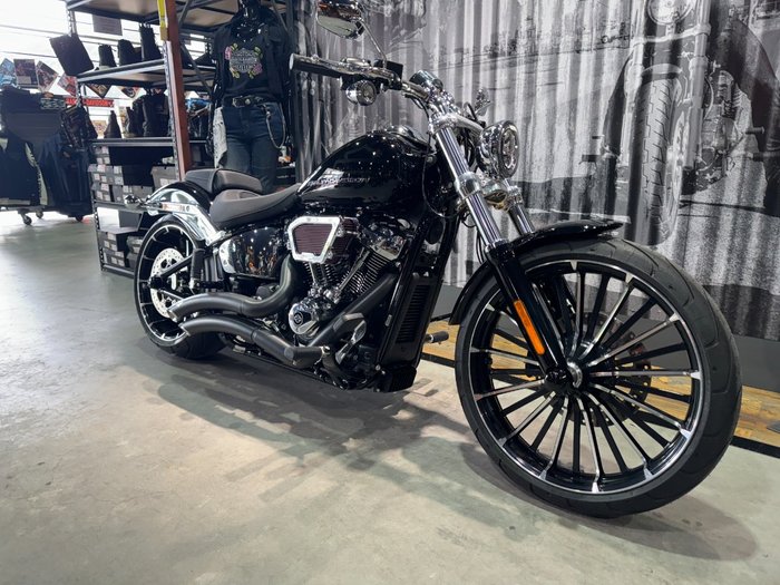 2025 Harley-davidson FXBR BREAKOUT (117) Vivid Black