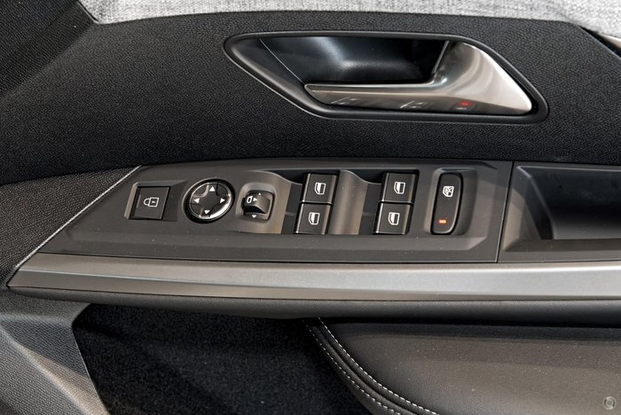 2025 Peugeot 5008 GT Premium Hybrid