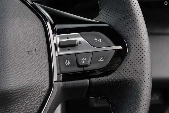 2025 Peugeot 408 GT Premium Hybrid