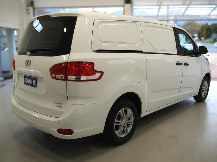 2025 LDV G10