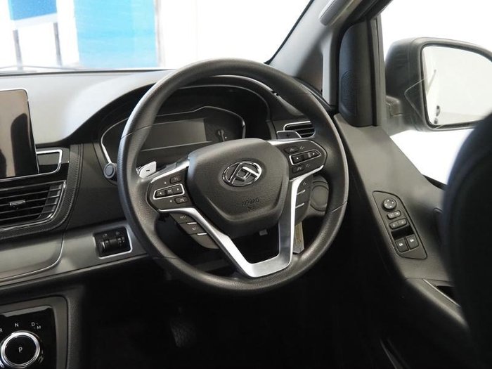 2025 LDV G10