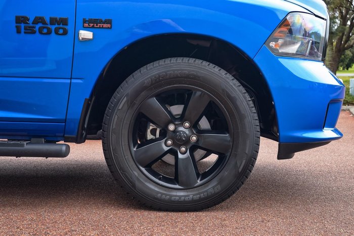 2022 RAM 1500 Express RamBox DS MY22 4X4 Dual Range Hydro Blue