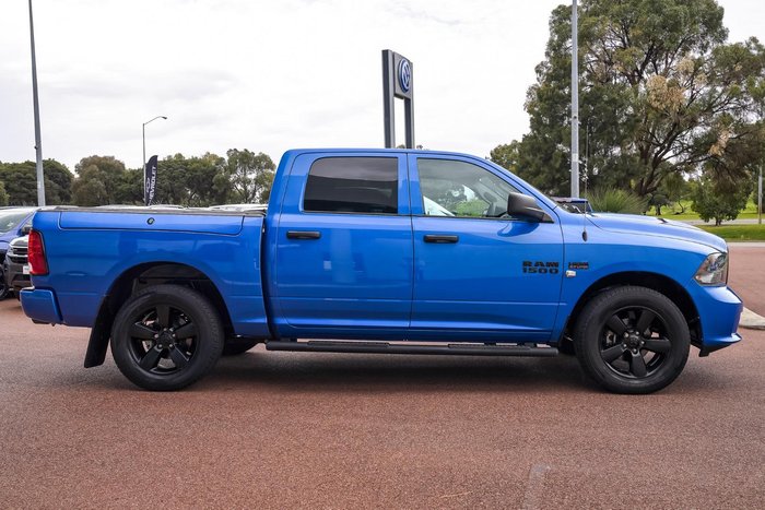2022 RAM 1500 Express RamBox DS MY22 4X4 Dual Range Hydro Blue