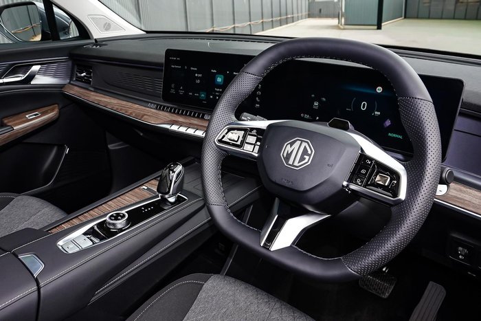 2025 MG QS Excite