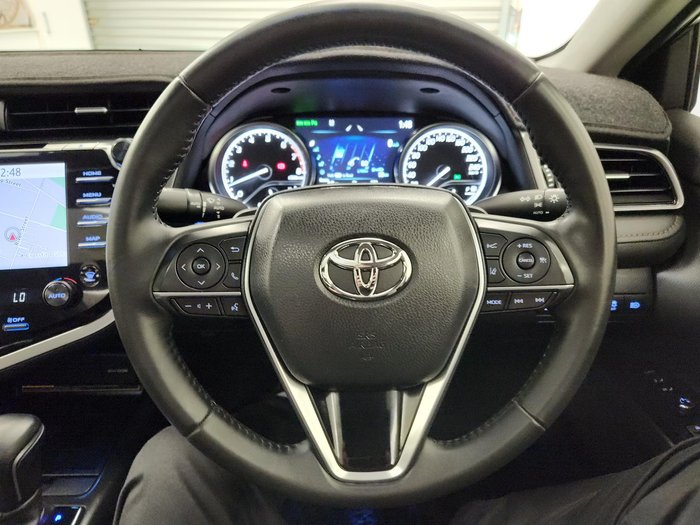 2020 Toyota Camry SL ASV70R Frosted White