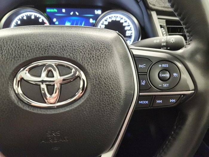 2020 Toyota Camry SL ASV70R Frosted White