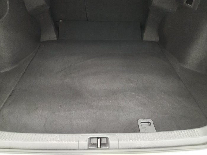 2020 Toyota Camry SL ASV70R Frosted White