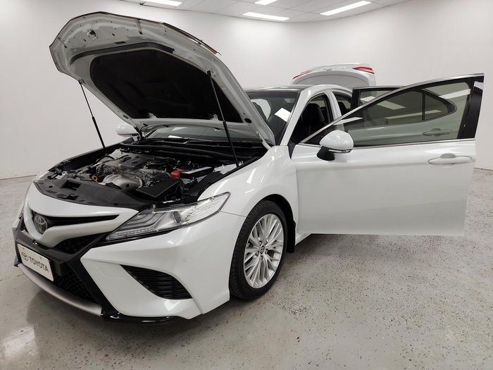 2020 Toyota Camry SL ASV70R Frosted White