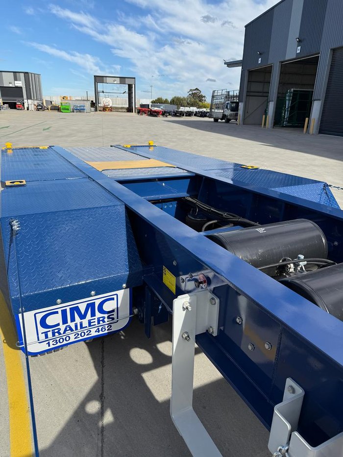 2025 CIMC 40' Drop Deck Skeletal 