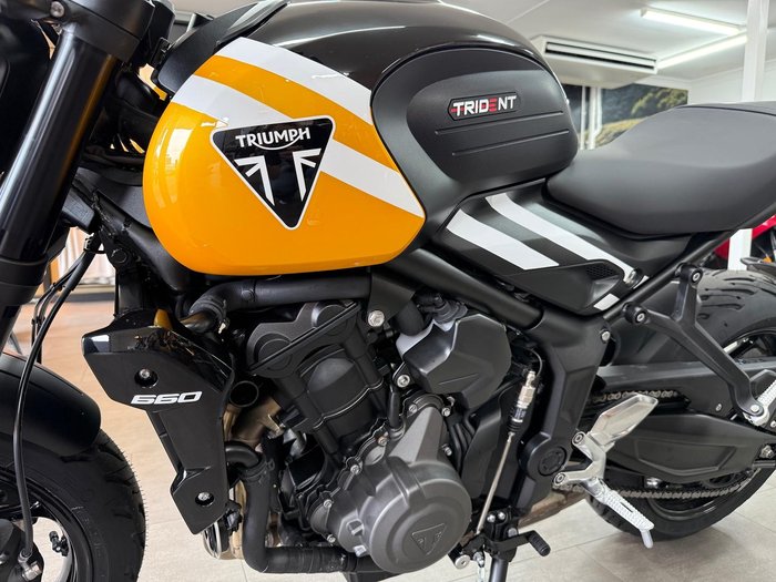 2025 Triumph Trident 660 Trident Yellow