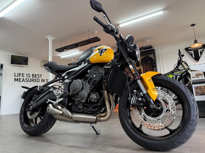 2025 Triumph Trident 660 Trident Yellow