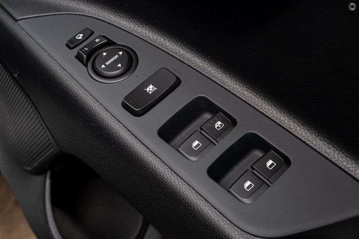 2025 Kia Stonic Sport YB MY25 Snow White Pearl