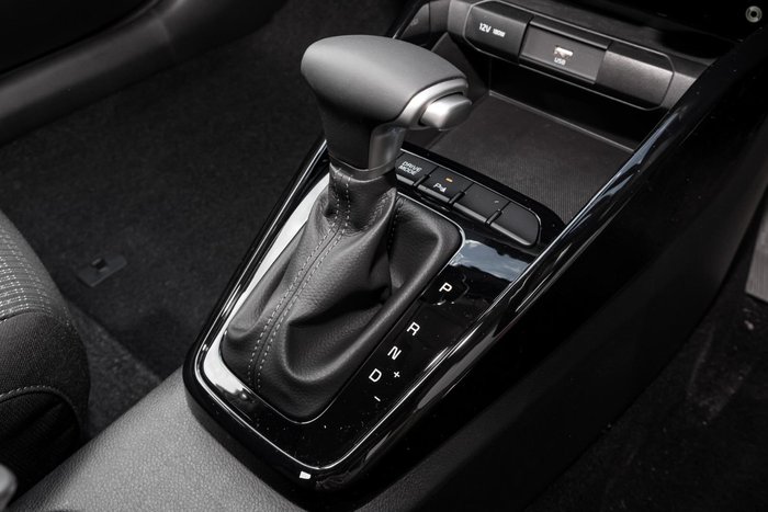 2025 Kia Stonic Sport YB MY25 Snow White Pearl