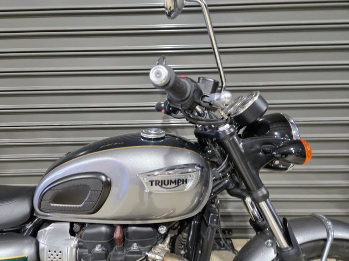 2022 Triumph BONNEVILLE T100 GOLDLINE SILVER