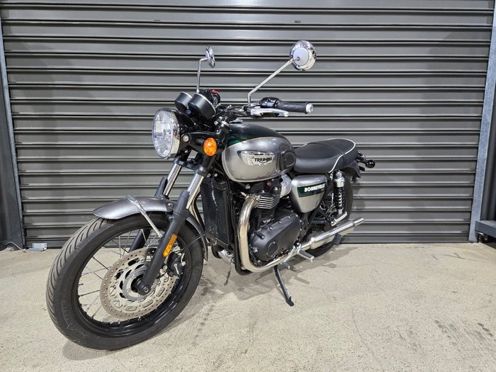 2022 Triumph BONNEVILLE T100 GOLDLINE SILVER